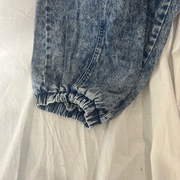 NWT future Collective woman’s size 20/22 acid wash jeans - Picture 4 of 6